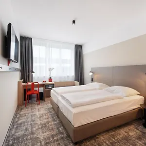 **** Hotel Wyndham Garden Messe Germany